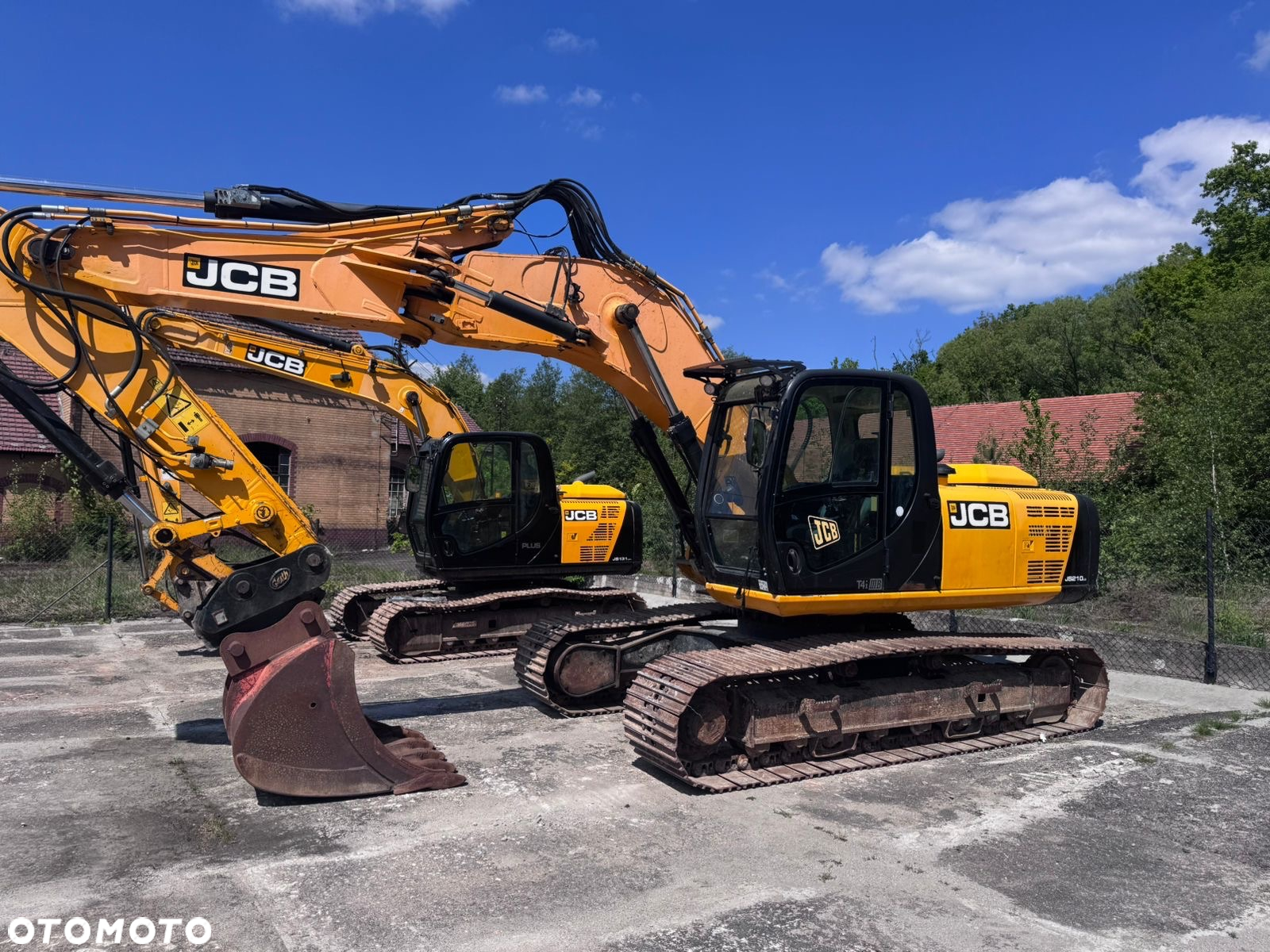 JCB JS210LC - 2