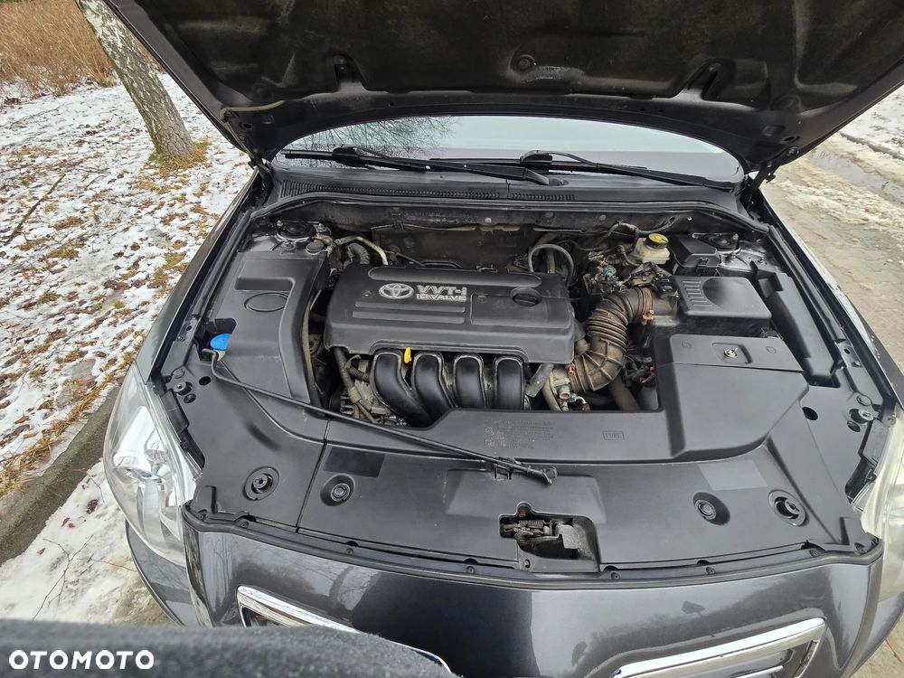 Toyota Avensis 1.8 VVT-i Combi - 37