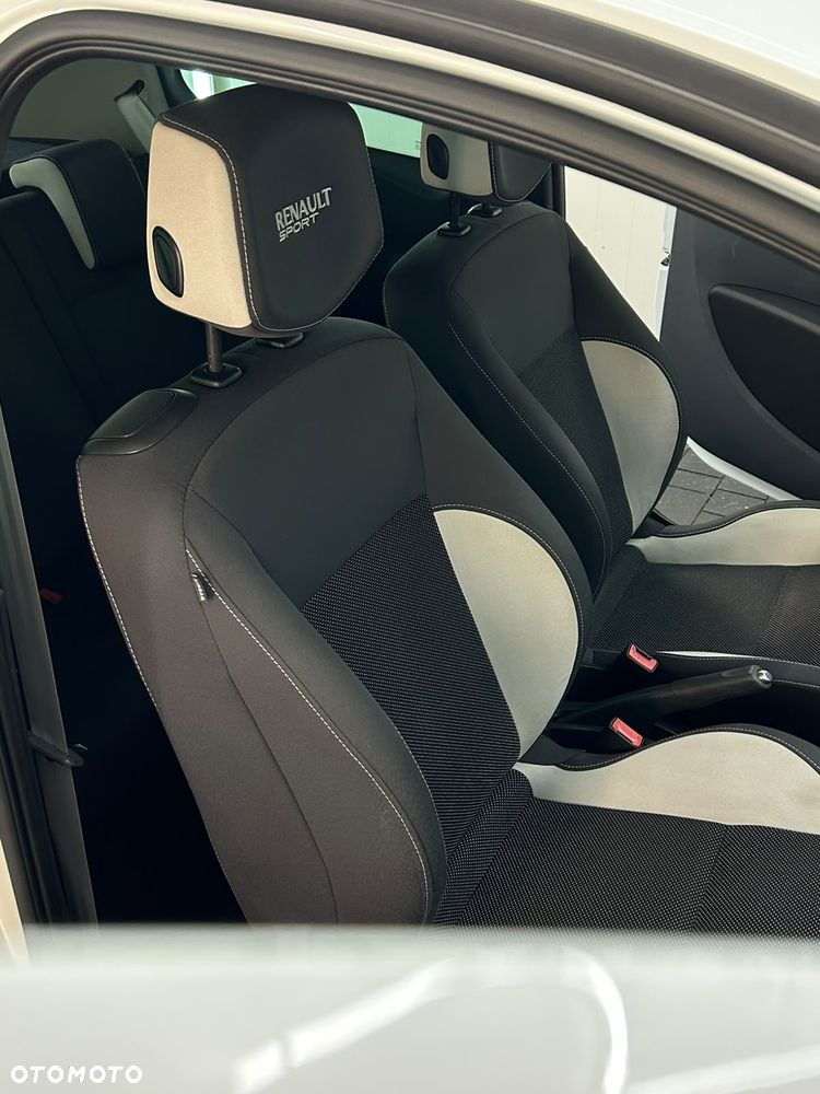 Renault Clio 2.0 16V Sport - 7