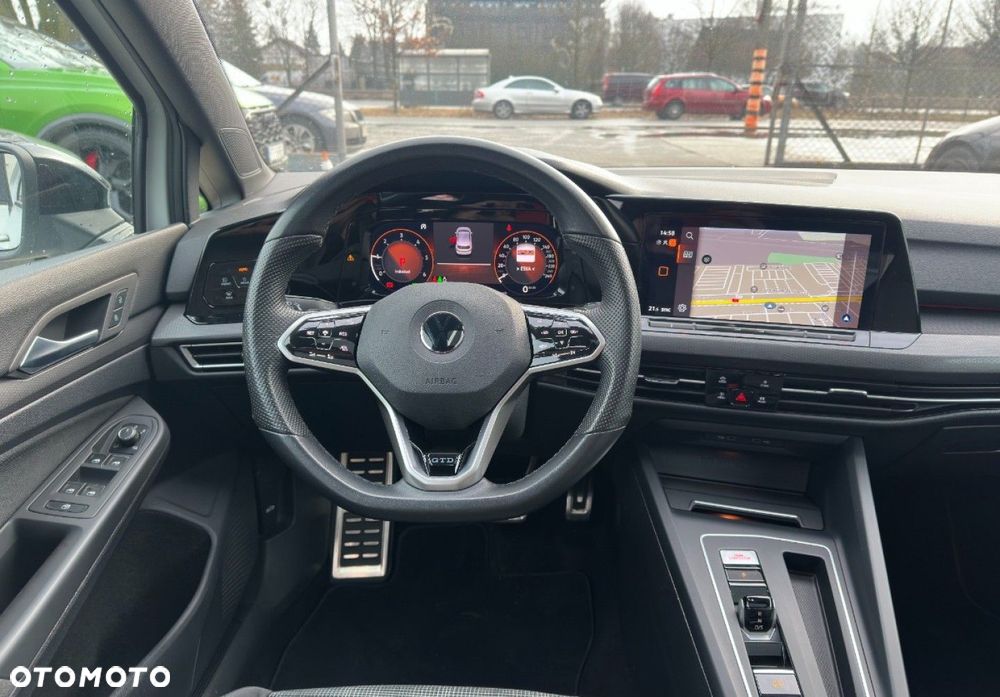 Volkswagen Golf - 20