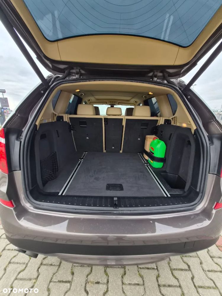 BMW X3 xDrive28i - 8