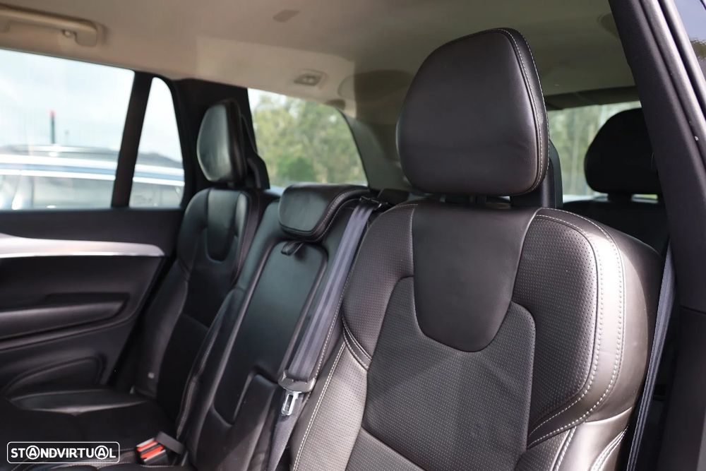 Volvo XC 90 2.0 D5 Momentum AWD - 10