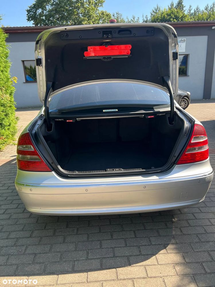 Mercedes-Benz Klasa E 320 T Avantgarde - 5