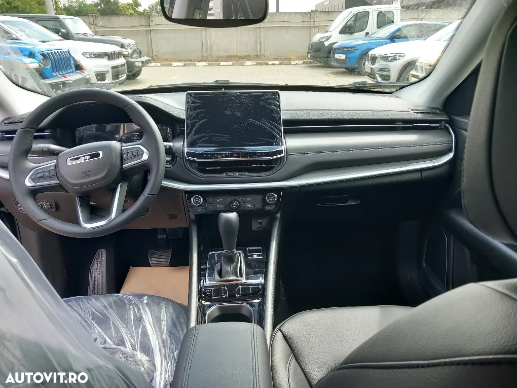 Jeep Compass - 11