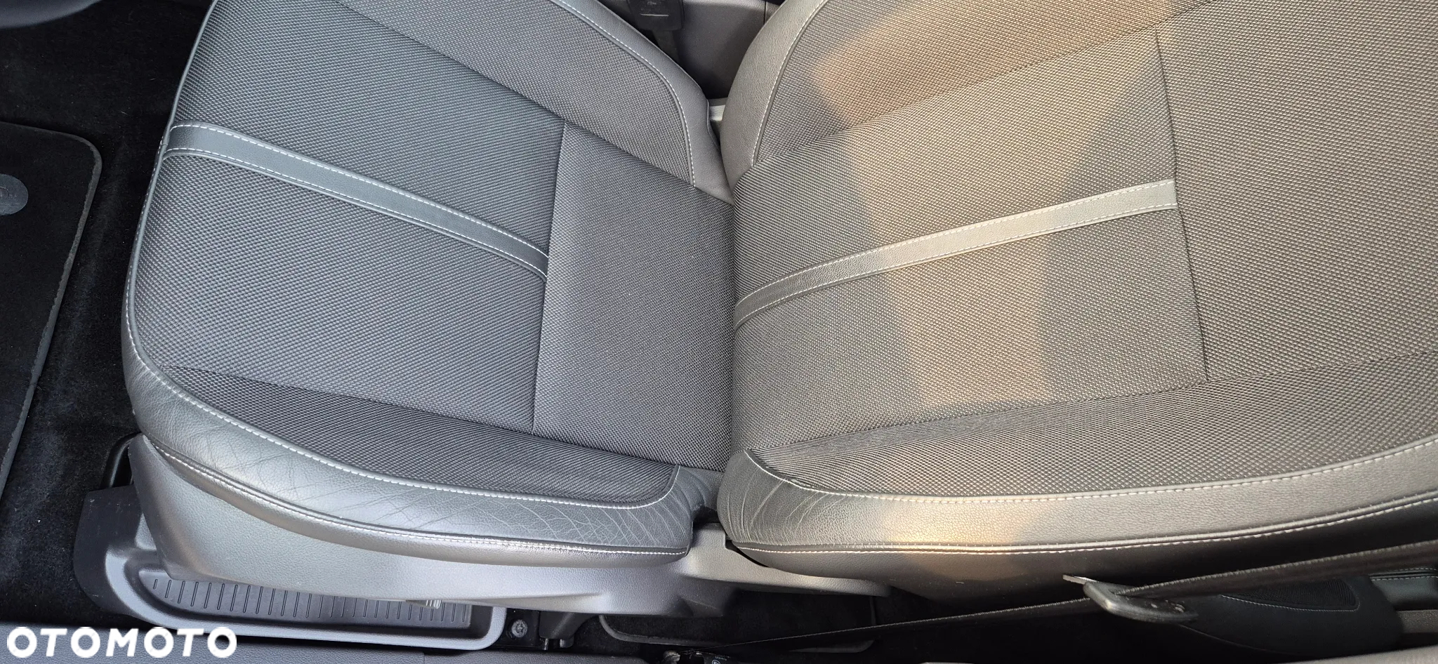 Ford C-MAX 2.0 TDCi Titanium ASS - 18