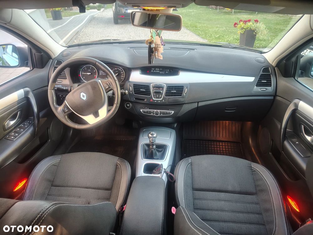 Renault Laguna 2.0 DCi Authentique - 8