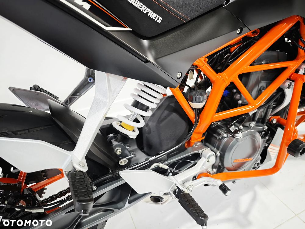 KTM Duke - 11