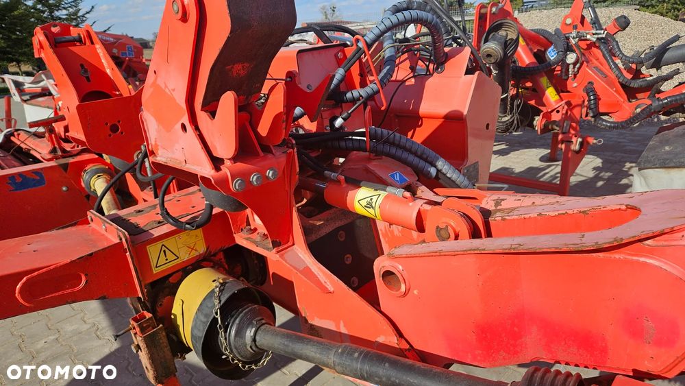 SaMasz KDD 861 S+T Kosiarka Dyskowa Motyl z taśmami  w Zestawie z Czołową kosiarką KDF 340 S - 6