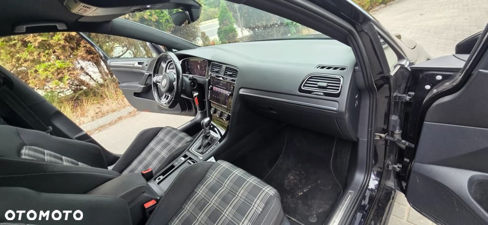 Volkswagen Golf GTD (BlueMotion Technology) DSG - 39