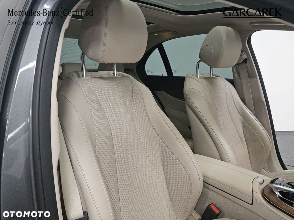 Mercedes-Benz Klasa E - 20