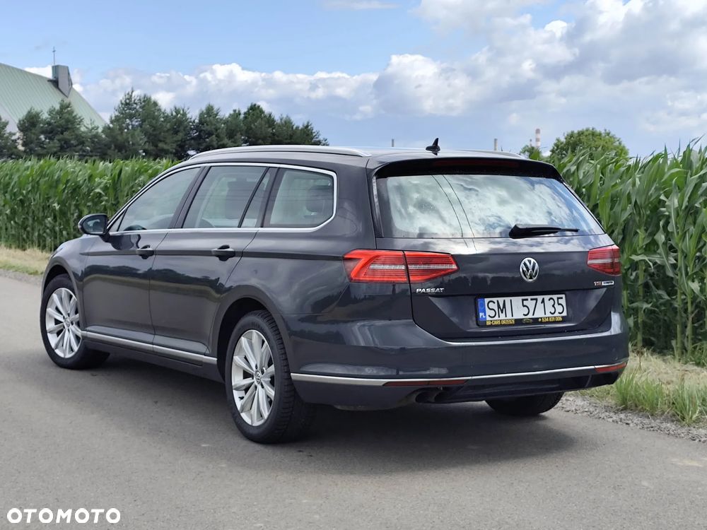 Volkswagen Passat 1.8 TSI (BlueMotion Technology) DSG Highline - 23