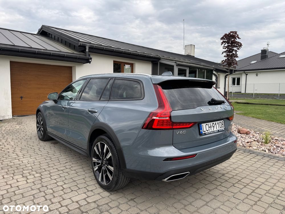 Volvo V60 B4 D Ultimate Dark - 6