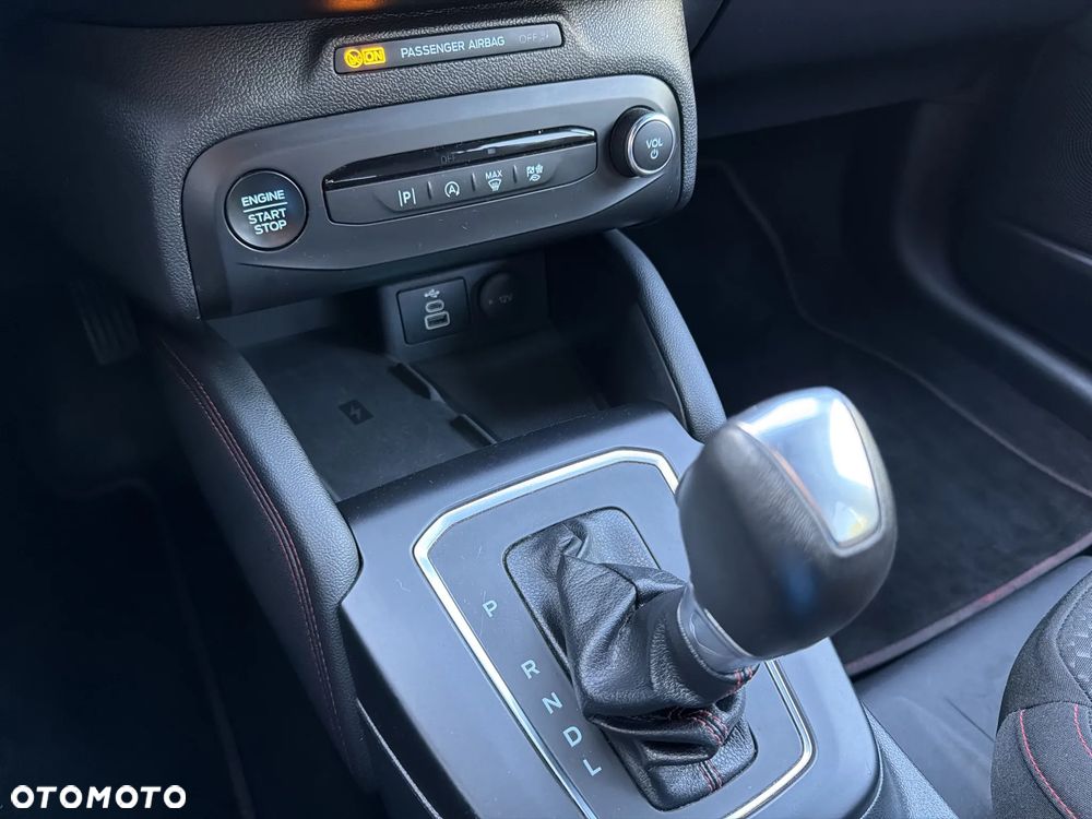 Ford Focus 1.0 EcoBoost mHEV ST-Line X - 23