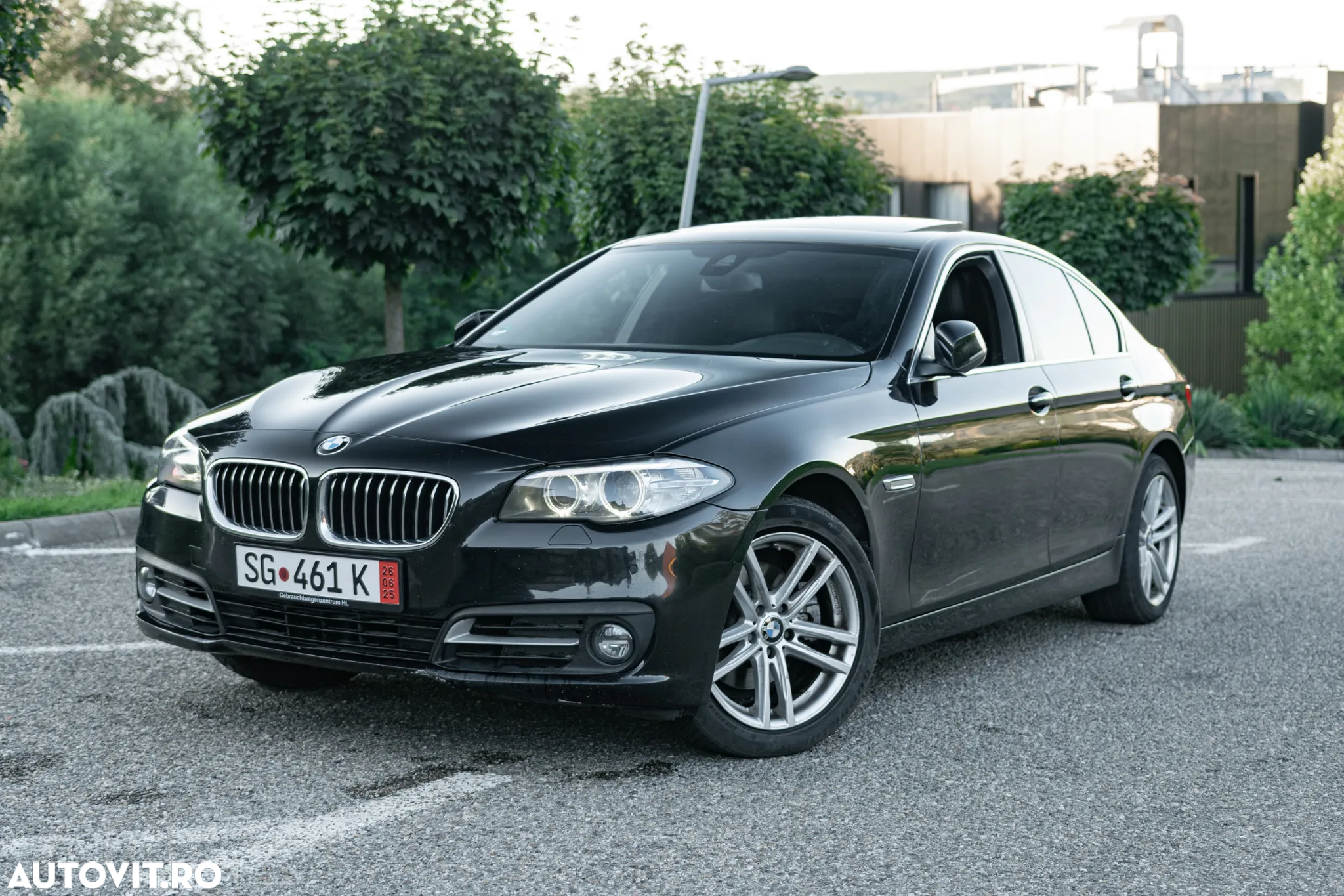 BMW Seria 5 520d xDrive - 22