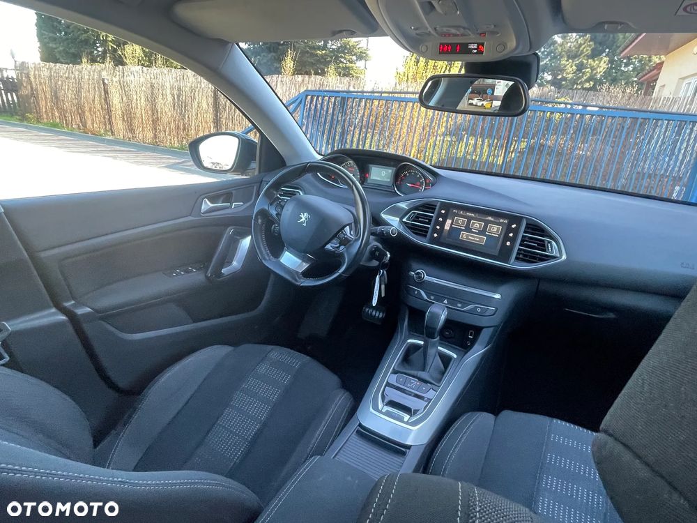 Peugeot 308 PureTech 130 EAT6 Stop & Start Allure - 4