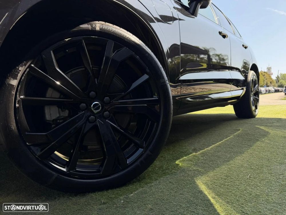 Volvo XC 60 2.0 T6 PHEV Black Edition - 8