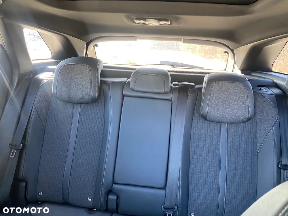 Peugeot 3008 1.5 BlueHDi GT S&S - 28