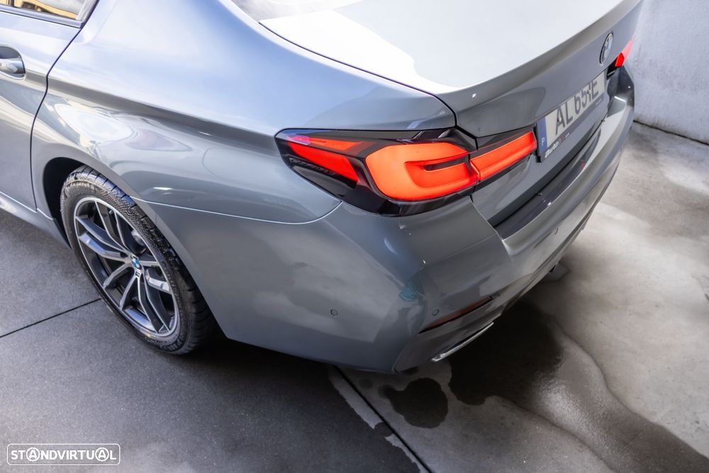 BMW 530 d Pack M Auto - 13