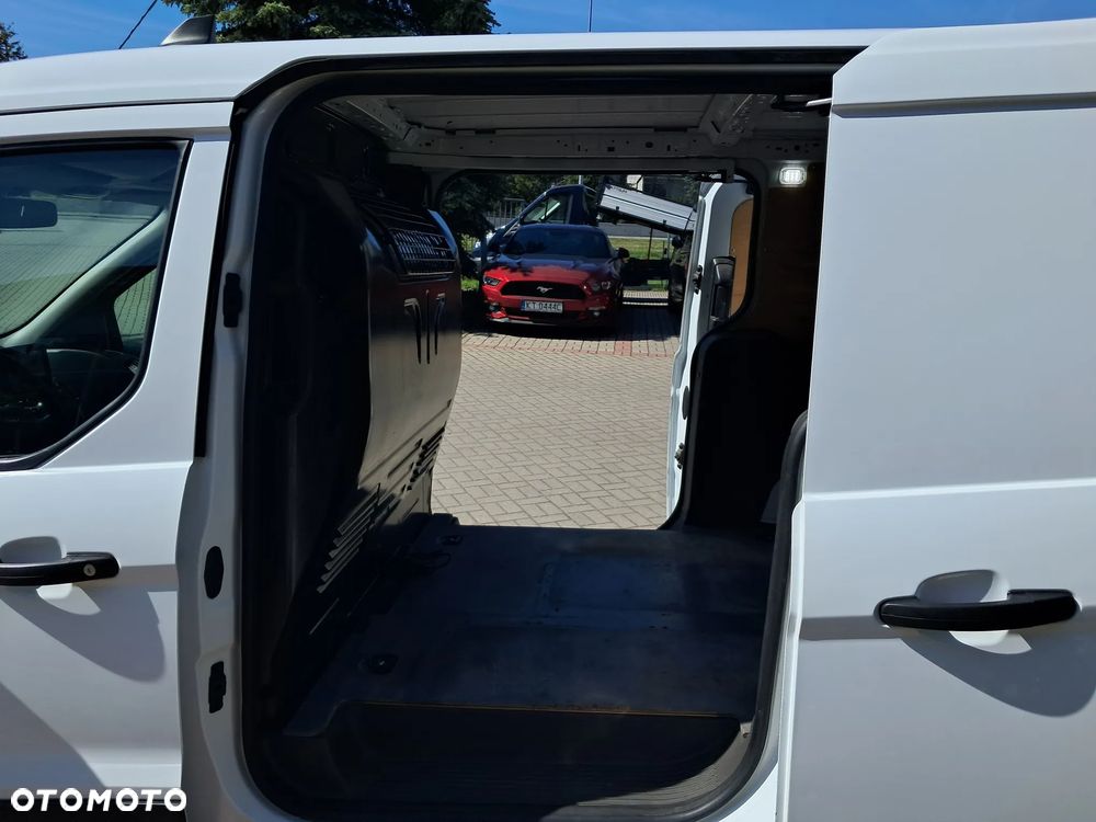 Ford Transit Connect - 24