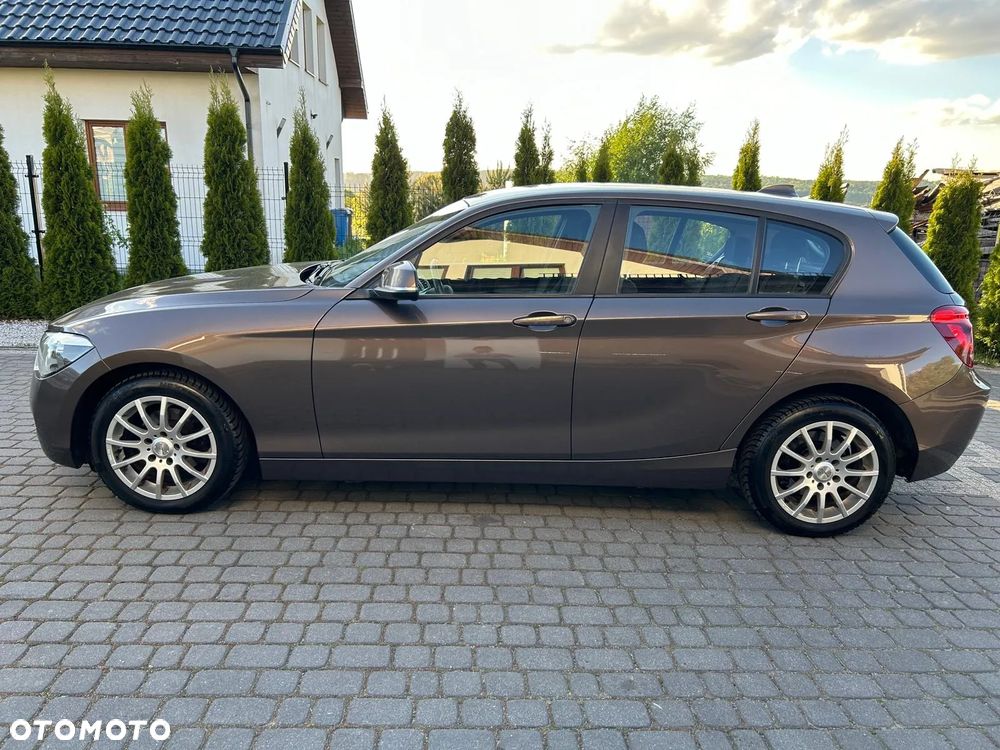 BMW Seria 1 114i - 3