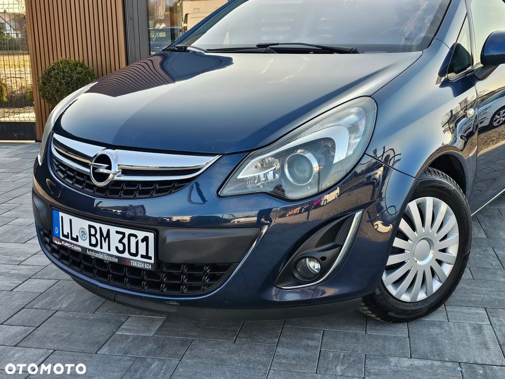 Opel Corsa 1.4 16V Cosmo - 14