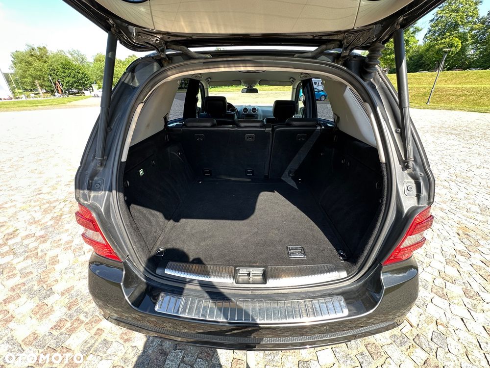 Mercedes-Benz ML - 11