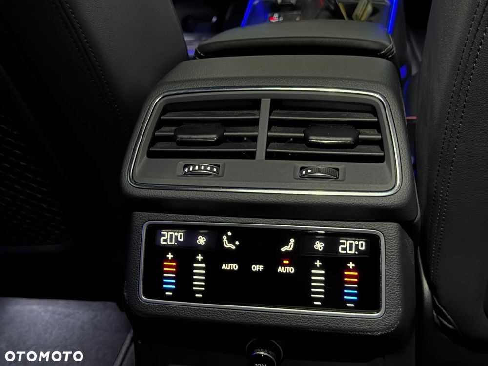 Audi A6 Avant 40 TDI quattro S tronic S line - 18