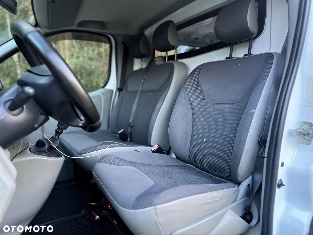 Opel Vivaro - 38