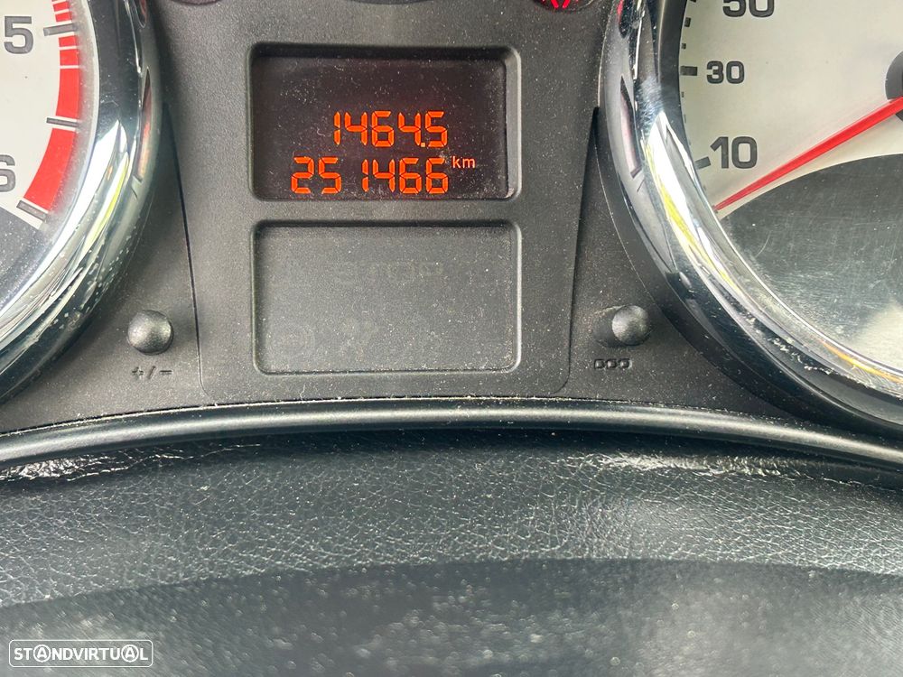 Peugeot 207 1.4 HDi Sport - 6