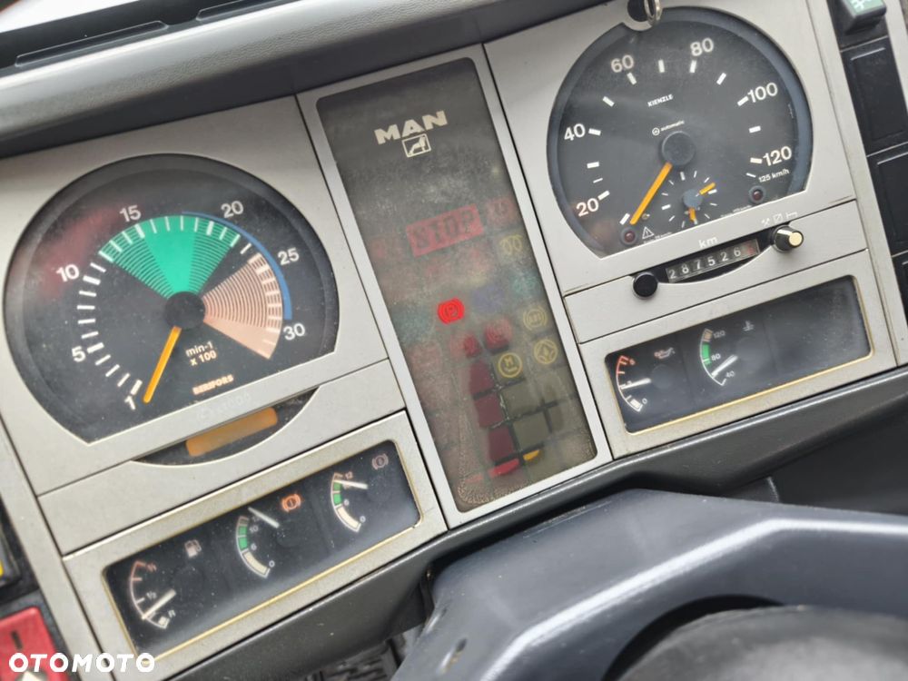 MAN 18-224 4x4 hds Atlas 80.1 7,2m balony do energetyki 7 miejsc - 10