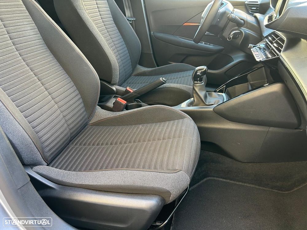 Peugeot 208 1.2 PureTech SE Style - 44