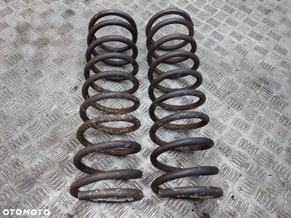 SPRĘŻYNY TYŁ KOMPLET ŁADA NIVA 2121 LIFT 3D 1.7 B - 1