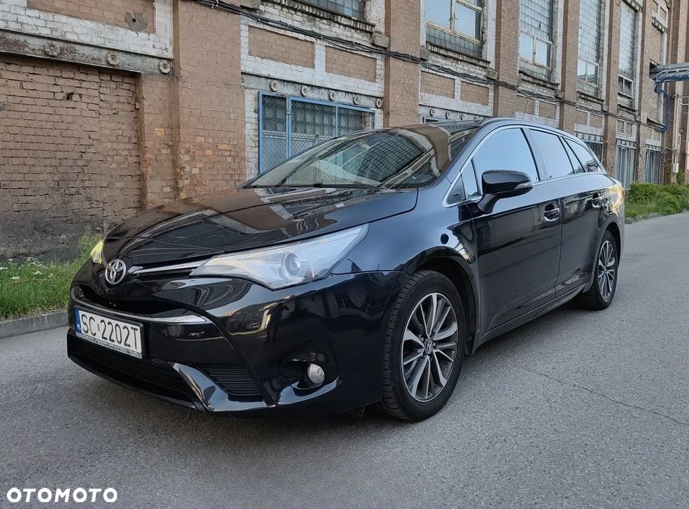 Toyota Avensis - 1