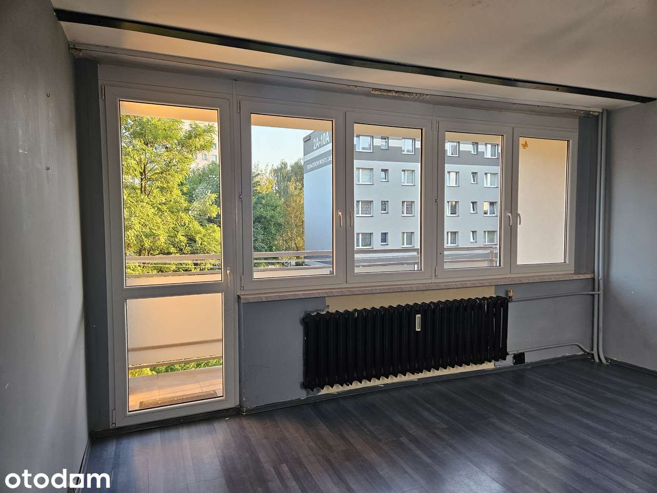 Sosnowiec, 58,08 m², 2 pokoje, balkon, do remontu – bezpośrednio