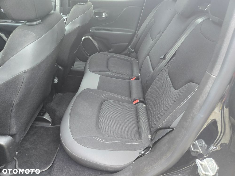 Jeep Renegade - 34
