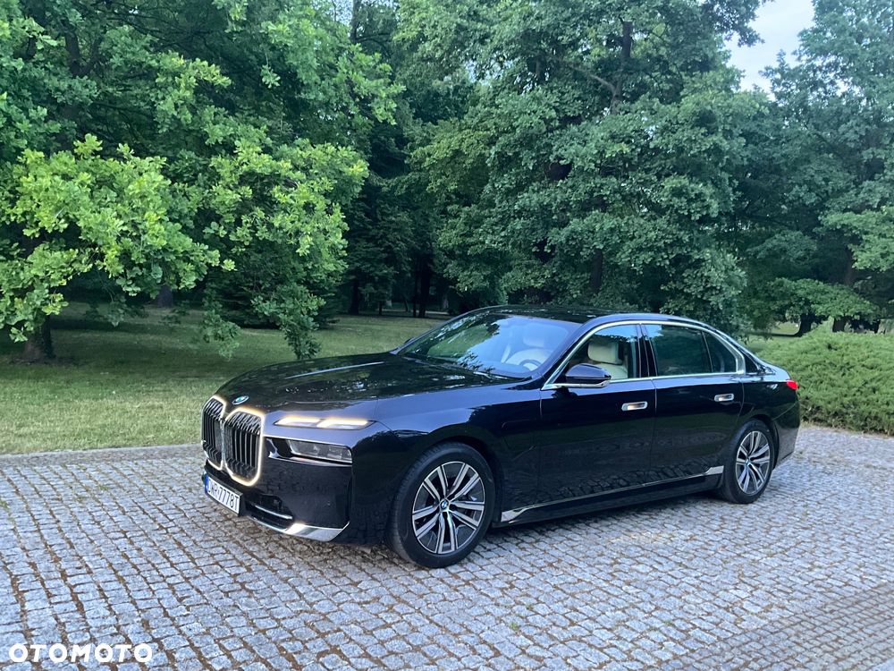 BMW Seria 7 - 10