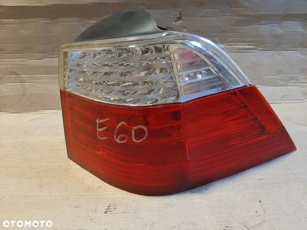 Lampa BMW E60 tył kombi prawa led - 2