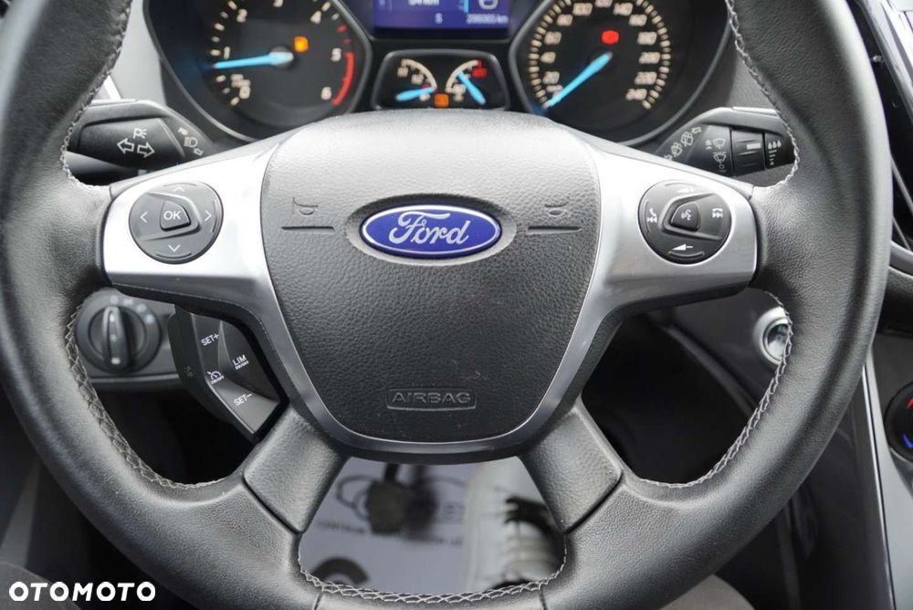 Ford Kuga 2.0 TDCi 2x4 ST-Line - 13