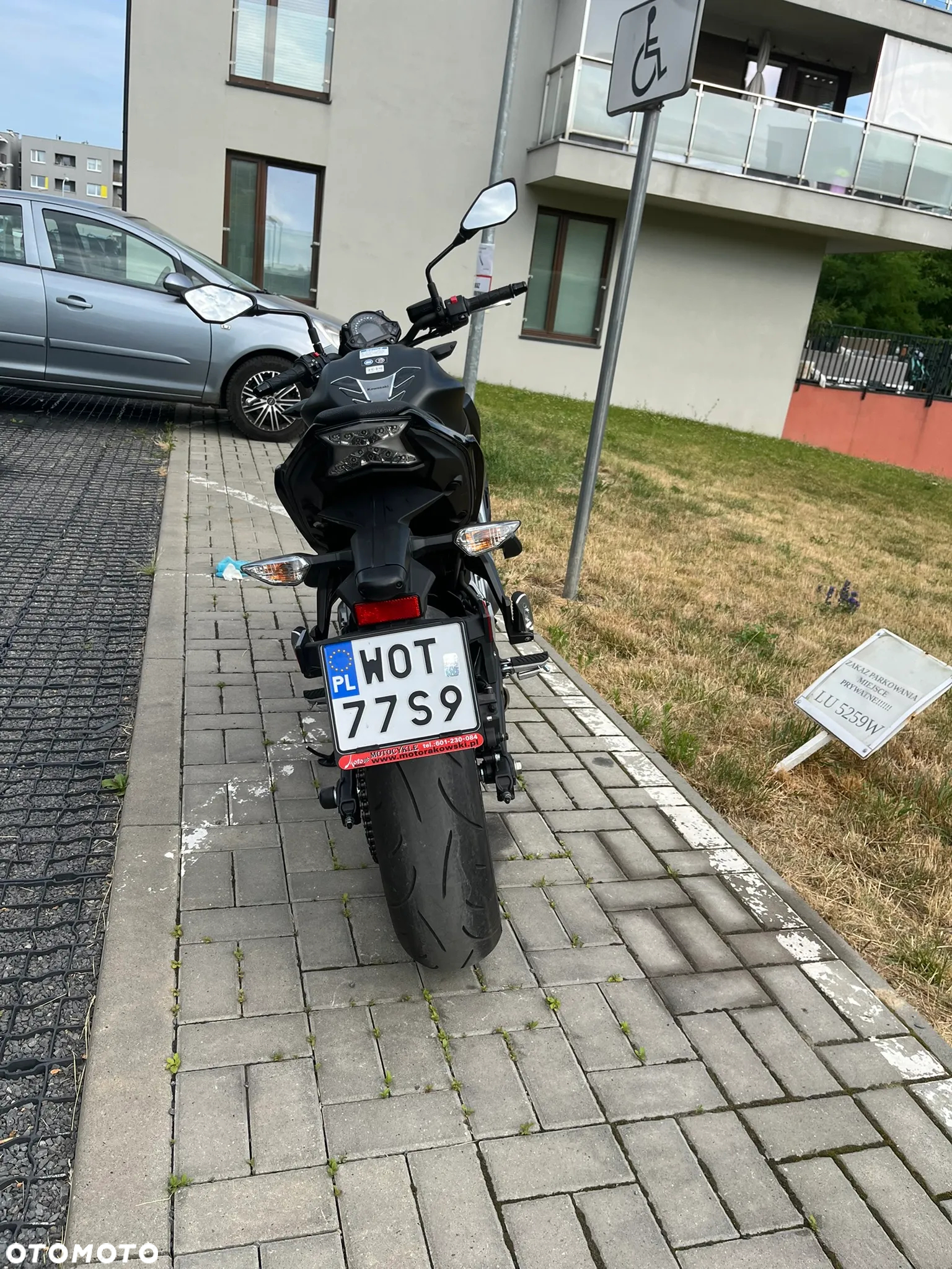 Kawasaki Z 650 - 10