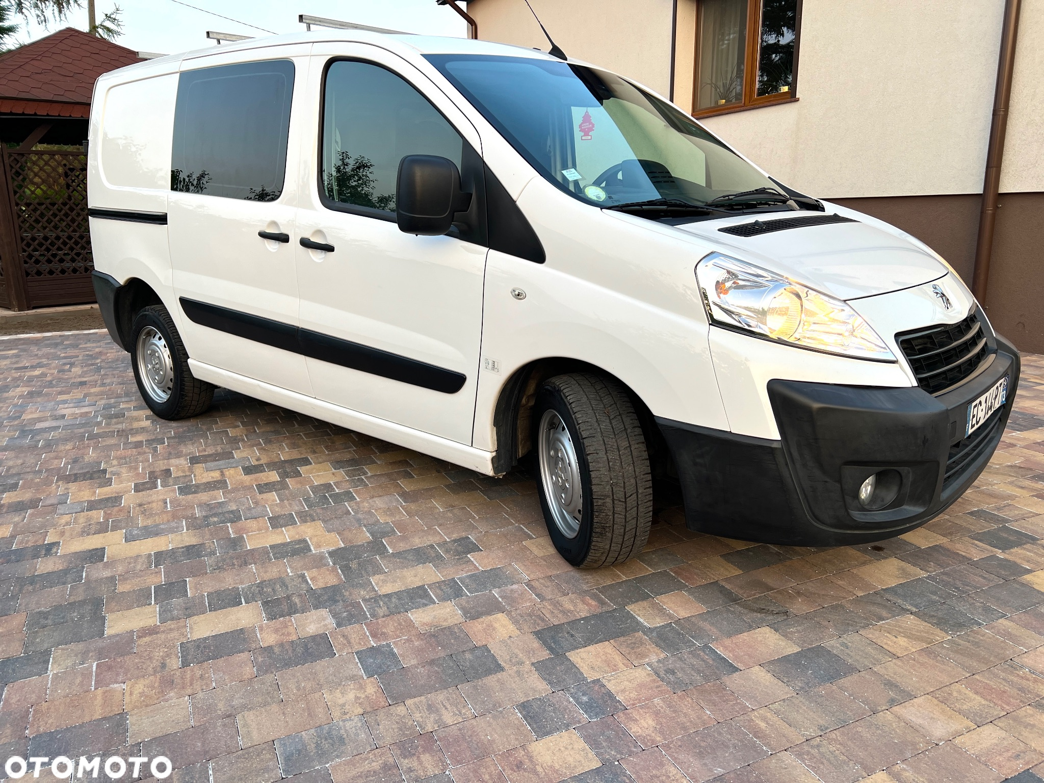 Peugeot Expert - 8