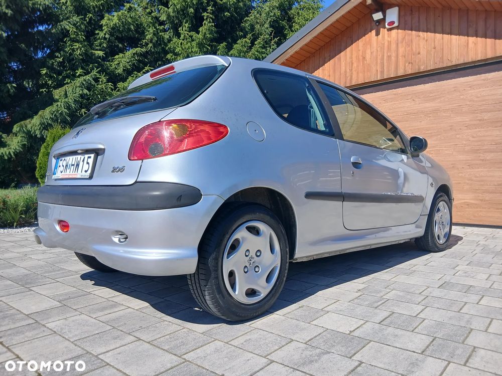 Peugeot 206 75 Grand Filou - 4
