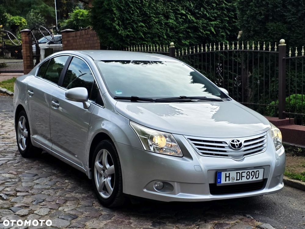 Toyota Avensis 1.8 Premium EU5 - 3