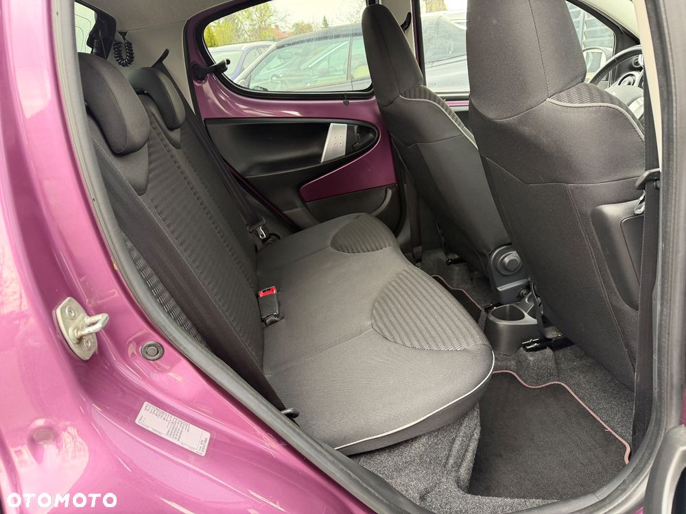 Peugeot 107 1.0 Urban Move Euro5 - 24