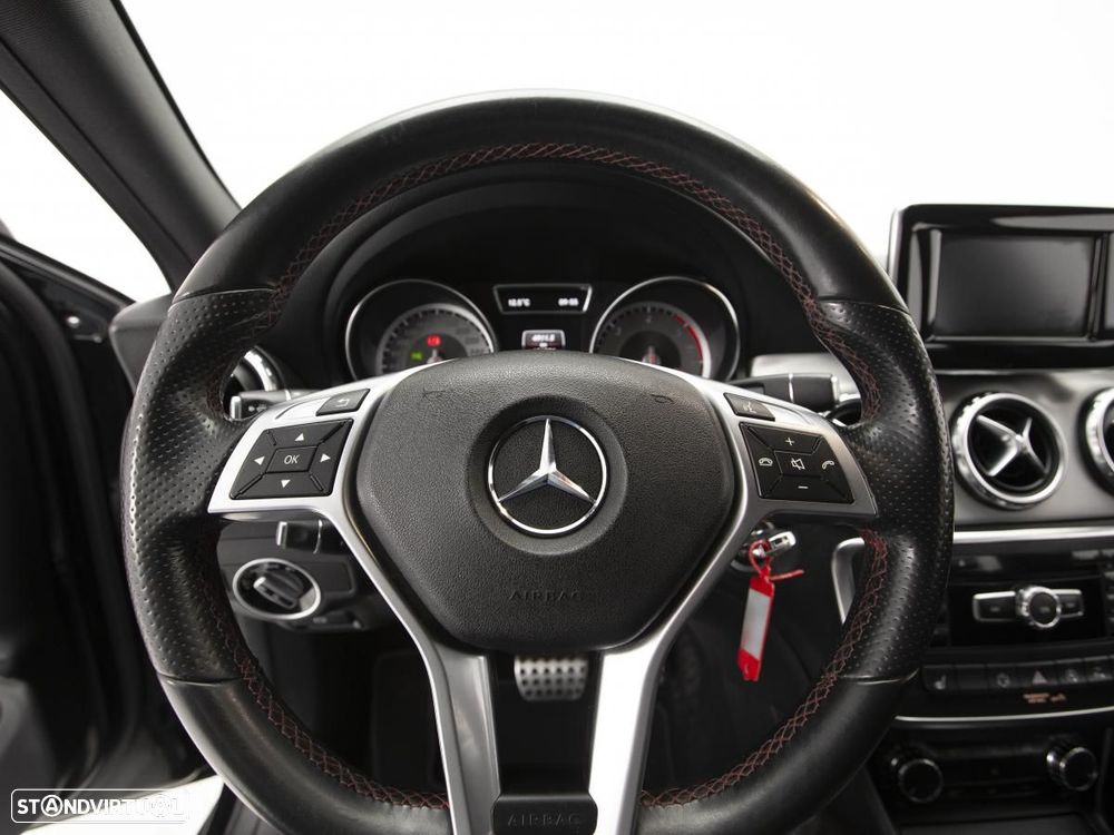 Mercedes-Benz GLA 200 — fotografia 15