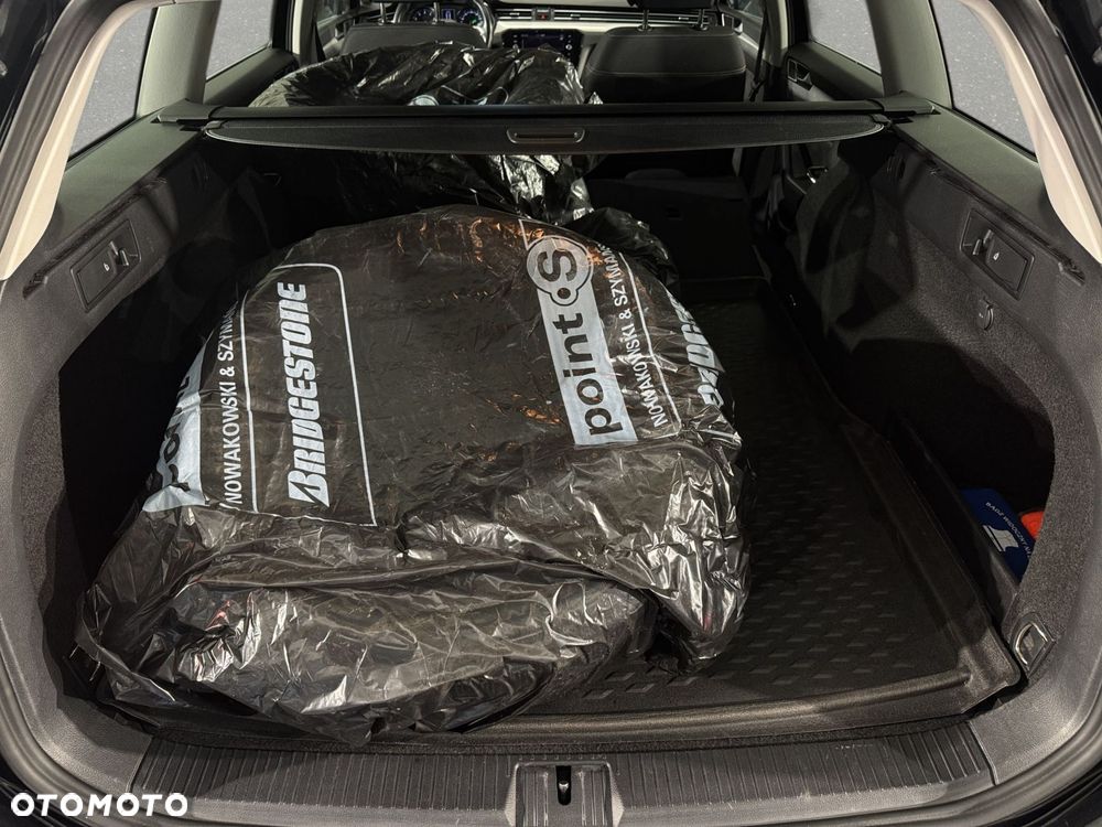 Volkswagen Passat Variant - 26