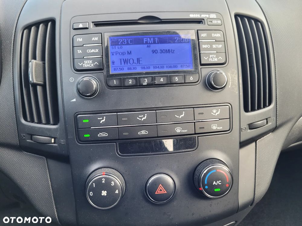 Hyundai i30 1.4 FIFA WM Edition - 23