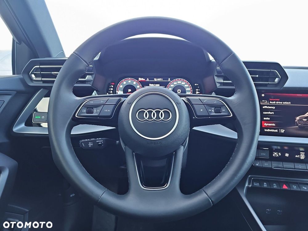 Audi A3 Sportback - 13