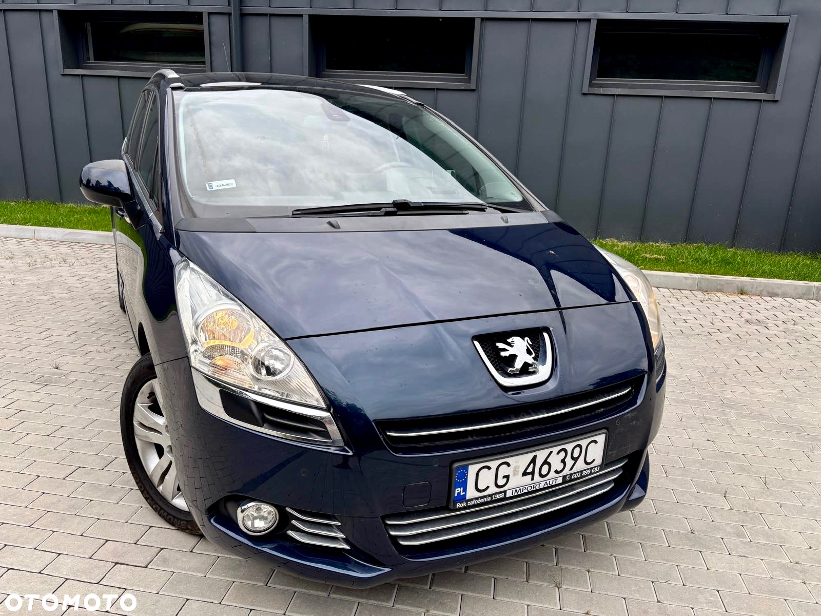 Peugeot 5008 - 12