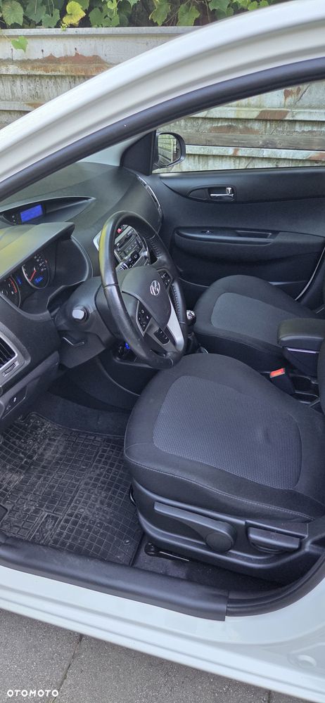 Hyundai i20 - 5