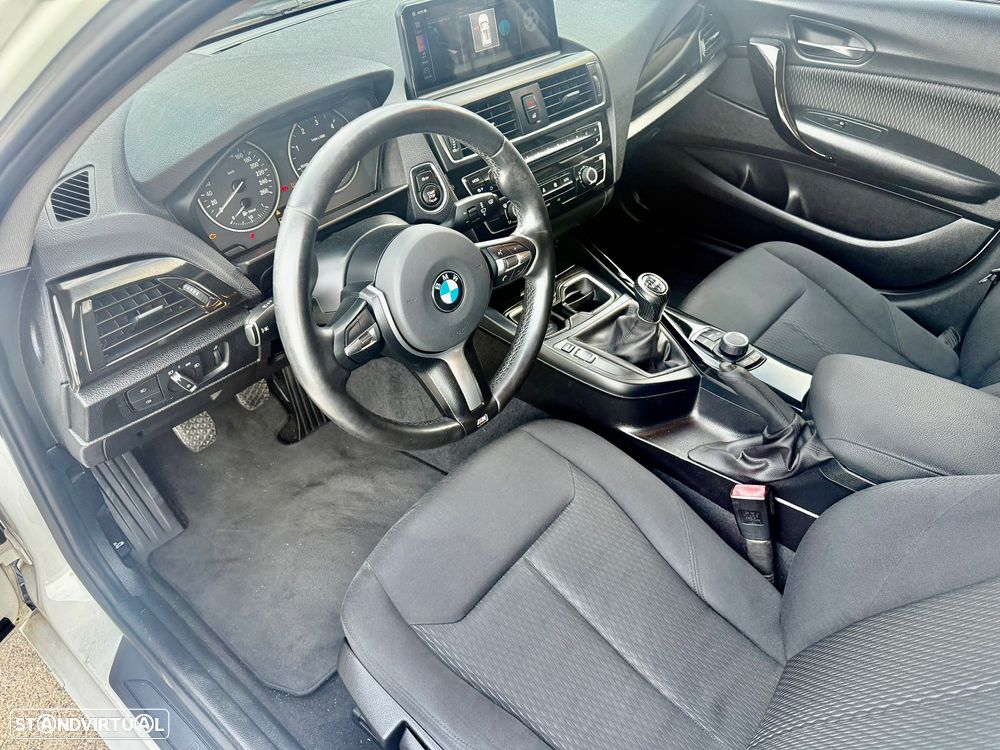BMW 116 d Pack M - 13